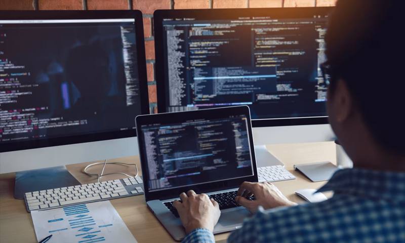 数据科学选型：R与Python如何赋能涉县网站建设？